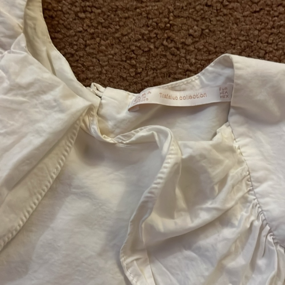Zara white top🌸🌸🌸🌸🌸🌺🌺🧑‍🎄🌺🧑‍🎄 - Picture 4 of 6